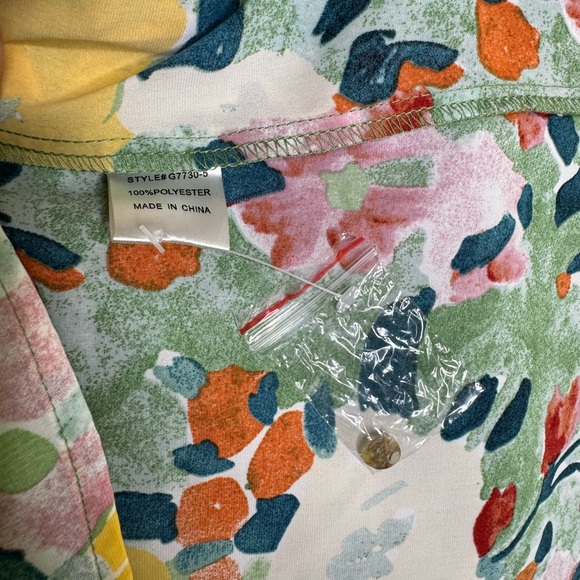 Boutique multicolor floral tiered ruffle neck sleeve babydoll top size SMALL NWT - Picture 2 of 7